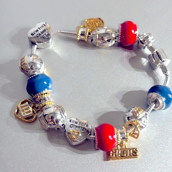 NYG New York Giants Football Fan 24k Gold and Sterling Silver charm bracelet - Picture 2 of 8